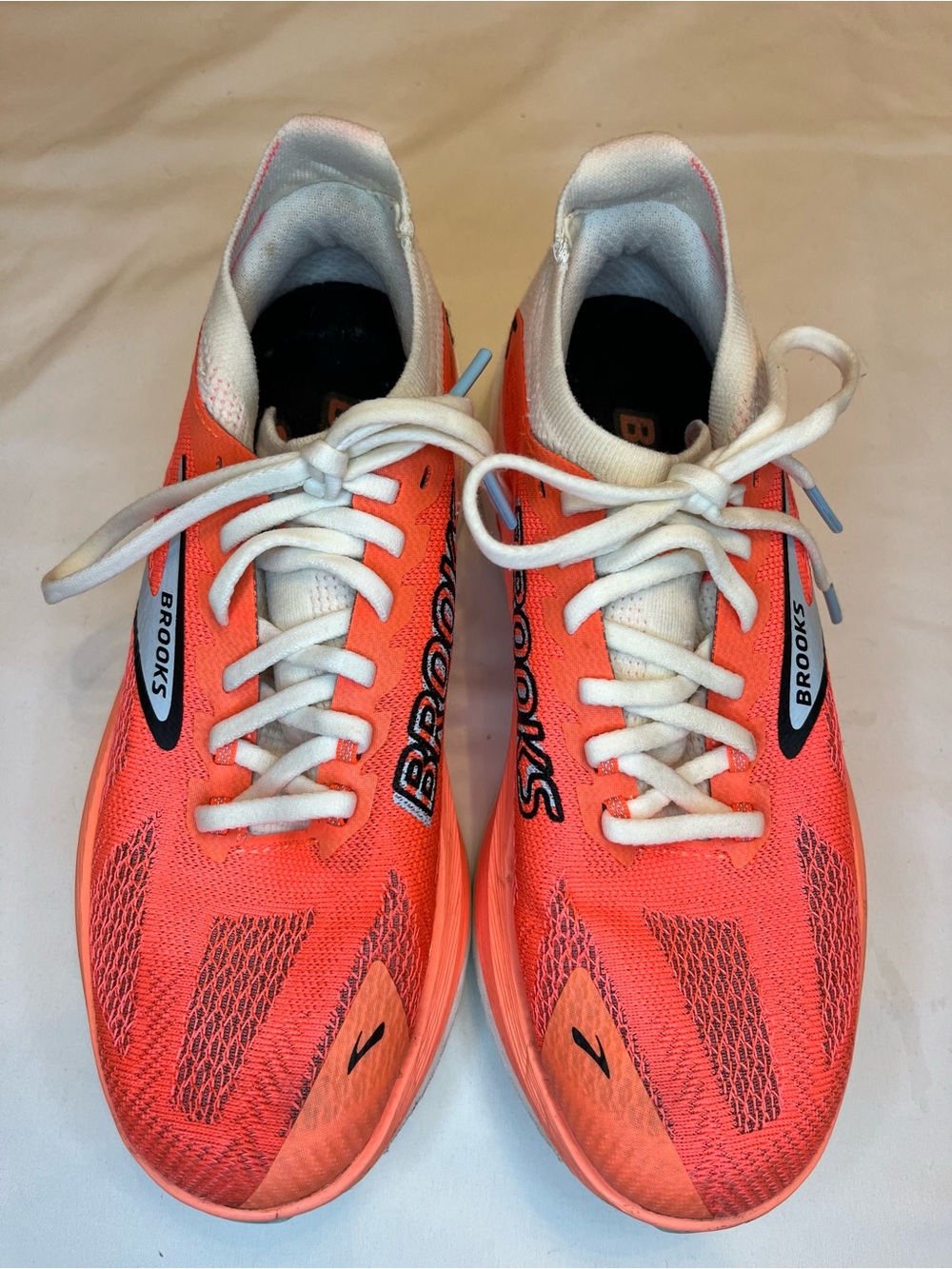 Brooks Hyperion Max Women's Lace-Up Running Shoes Coral/White 1204551B659 REVIEW